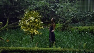 Emancipator、Madelyn Grant - Seven Seas (Official Music Video)