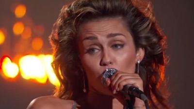 Miley Cyrus - Flowers