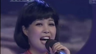 梦鸽 - 洪湖水浪打浪 歌声飘过60年 现场版