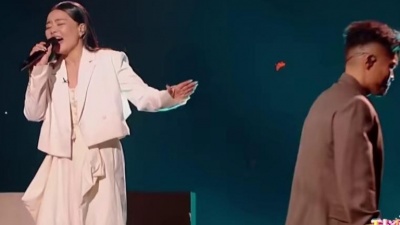 龚琳娜、李玖哲 - 白龙马+路在何方