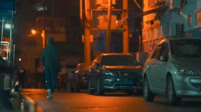 泉 - 新歌上线！《爱你爱的很狼狈》伤感歌曲