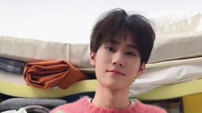 冰点冷月 - ➡️??⬅️ #时代少年团 #张真源 #非我不可 #心跳怦怦舞#张真源