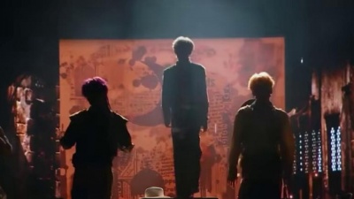 王坤、林士元、谭奕天、钟骏一、舒灏 - La Song