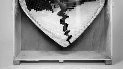 Mark Ronson、YEBBA - Don't Leave Me Lonely