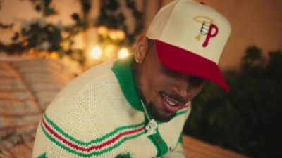 Chris Brown、Rvssian、Rauw Alejandro - Nostálgico