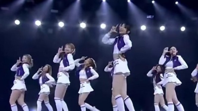 乔一鱼、RUAN、Pailiu、Yean、Elyn梁愉苓、王珂、曾雪瑶、欧阳娣娣、朱奕萌 - Lucky Bell