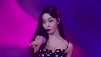 두나 (DUNA)、Pailiu、R-JING、田轩宁、Yean、Elyn梁愉苓 - Be Mine