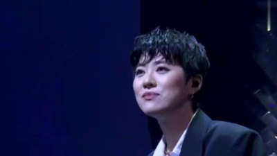 岑宁儿 - 一个人走走