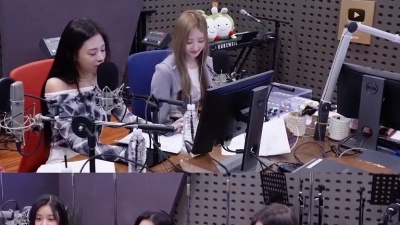 아현 - Rewrite The Stars