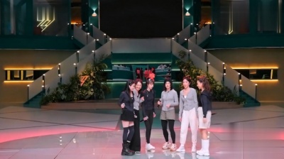 童童看综艺 - 尚雯婕、杨谨华、朱丹、蔡诗芸、李溪芮、李嘉格《热冬》乘风2024一公小考