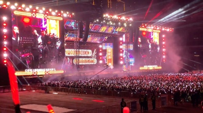 酷小狗 - 2024凤凰传奇演唱会活动现场