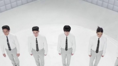 Terry Zhong 钟天利、SB19、Ian Asher - Ian Asher, SB19, Terry Zhong 钟天利 - Moonlight (官方MV)