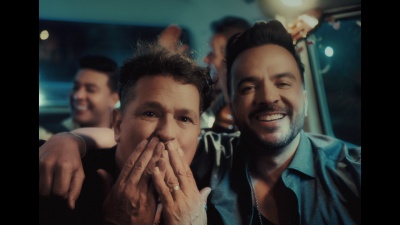 Luis Fonsi、Carlos Vives - Santa Marta