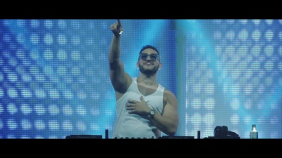 Jonas Blue、Galantis、Zoe Wees - Mountains