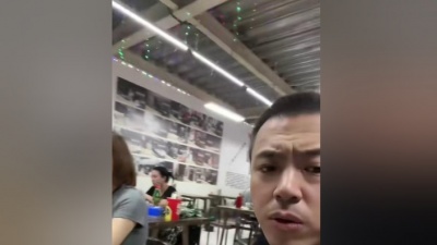 豆豆果 - 冯光《与影子孤独终老》
