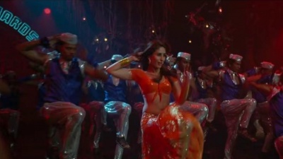 Sunidhi Chauhan、Salim-Sulaiman - Halkat Jawani (From &quot;Heroine&quot;)