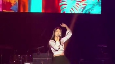豆豆果 - 《感谢你曾来过》周思涵#音乐现场
