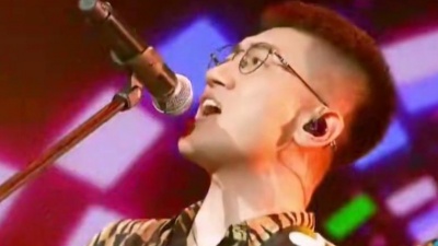 李嘉格、金志文 - 月亮不走我得走