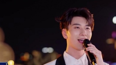 蔡程昱、余笛、何亮辰、王梓庭、苗梦初、Kerwin（朱涵彬）、杜鑫艳、胡卜滋 - 筑梦
