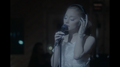 Ariana Grande - don’t wanna break up again