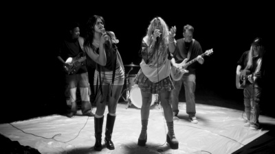 Bente、Roxeanne Hazes - Wie is zij