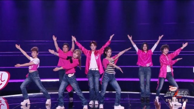 奋斗 - 《响亮共融合》尚雯婕、刘力扬、艾梦萌、厉娜、韩真真、Reborn 时光音乐会06专场直播#2006超级女声