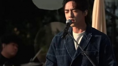 关浩德Walter - Leave Me Alone