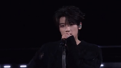 TF家族-张峻豪 - 17(SEVENTEEN)