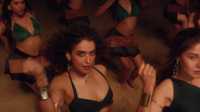 Sunidhi Chauhan、Rusha & Blizza - AANKH