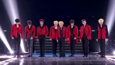 周震南、何洛洛、夏之光、张颜齐、刘也、任豪、赵磊、赵让 - 十二+就要掷地有声的炸裂