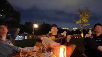 豆豆果 - 《生活没有说明书》自动挡吉他手