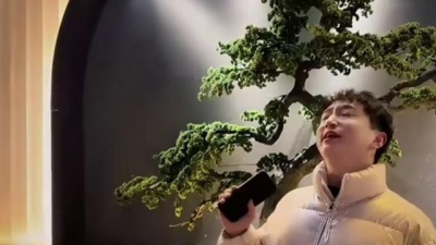 豆豆果 - 《一身傲骨不低头》阿斌斌