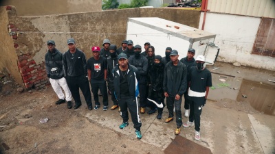 Mr JazziQ、Vigro Deep、Mellow & Sleazy、Scotts Maphuma、CowBoii、Xduppy - Majozi