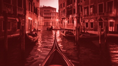 Red Moon - Giro In Galeone