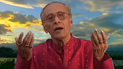 Mrinal Bandopadhyay - Oi Nadir Chare