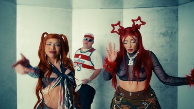 Yeri Mua、Bellakath、Uzielito Mix - Él No Es Tuyo