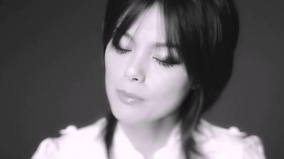 相川七濑、岡本真夜 - 桜舞い降りる頃、涙色