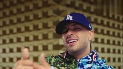 Feid、Maluma、Sky - FRESH KERIAS
