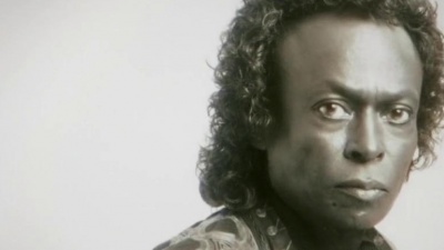 Miles Davis、Lalah Hathaway - So Emotional(feat. Lalah Hathaway)