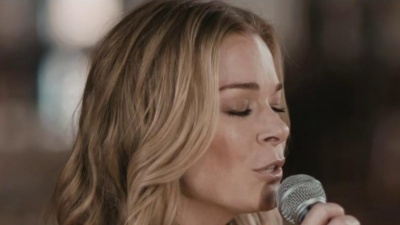 LeAnn Rimes - Love Line