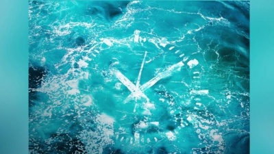 luca schreiner、Mick Fouse - Time Is Up