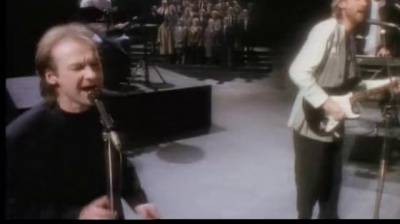 Mike + The Mechanics - The Living Years