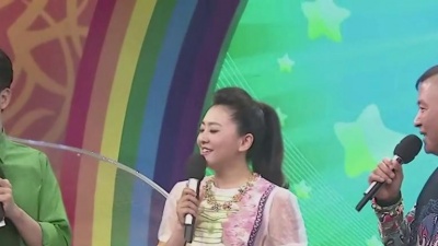 彭野新儿歌 - 妈妈我要亲亲你(live版)