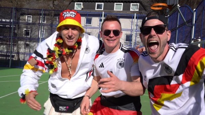 Julian Benz、Calvin Kleinen、Kreisligalegende - Fiesta Alemania