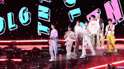 豆豆果 - 《那女孩对我说》饭拍 时代少年团 加冠礼演唱会海口站