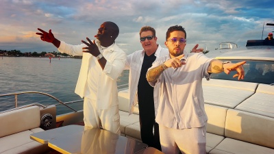 Gary LeVox、Akon、De La Ghetto - Hold The Umbrella