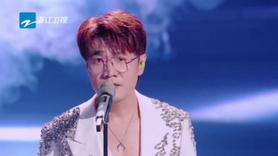 黄子弘凡、王铮亮 - 月亮翻过小山坡