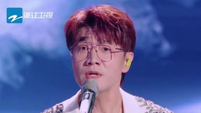 黄子弘凡、王铮亮 - 月亮翻过小山坡