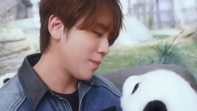 Ian 陈卓贤、Keung To 姜涛 - 抱抱大熊猫 (Panda Cuddle)