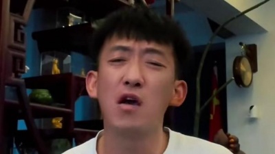 豆豆果 - 《一个人的生活》草原兄弟